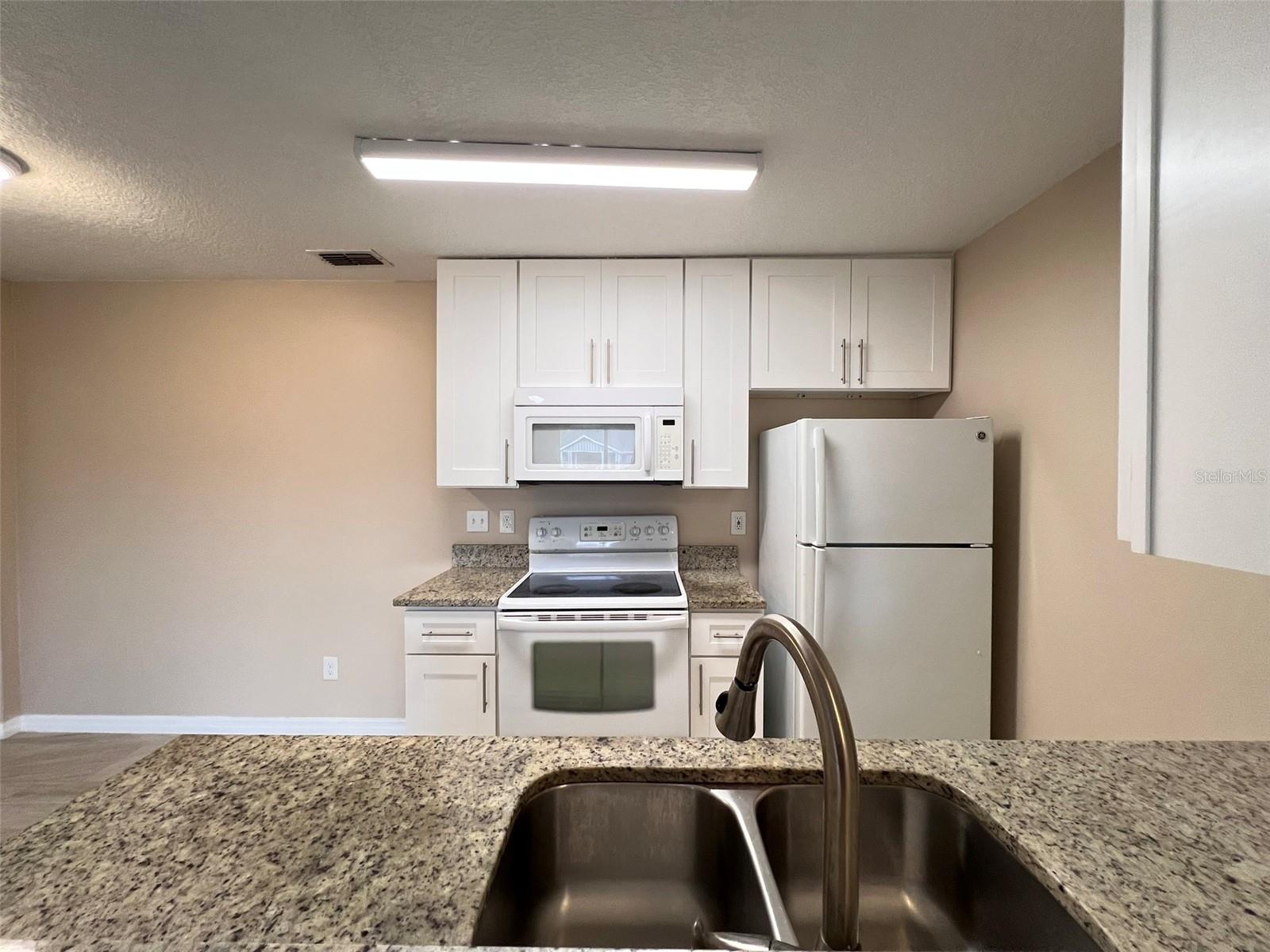 Image 9 of 28 For 727 Sugar Bay Way 113