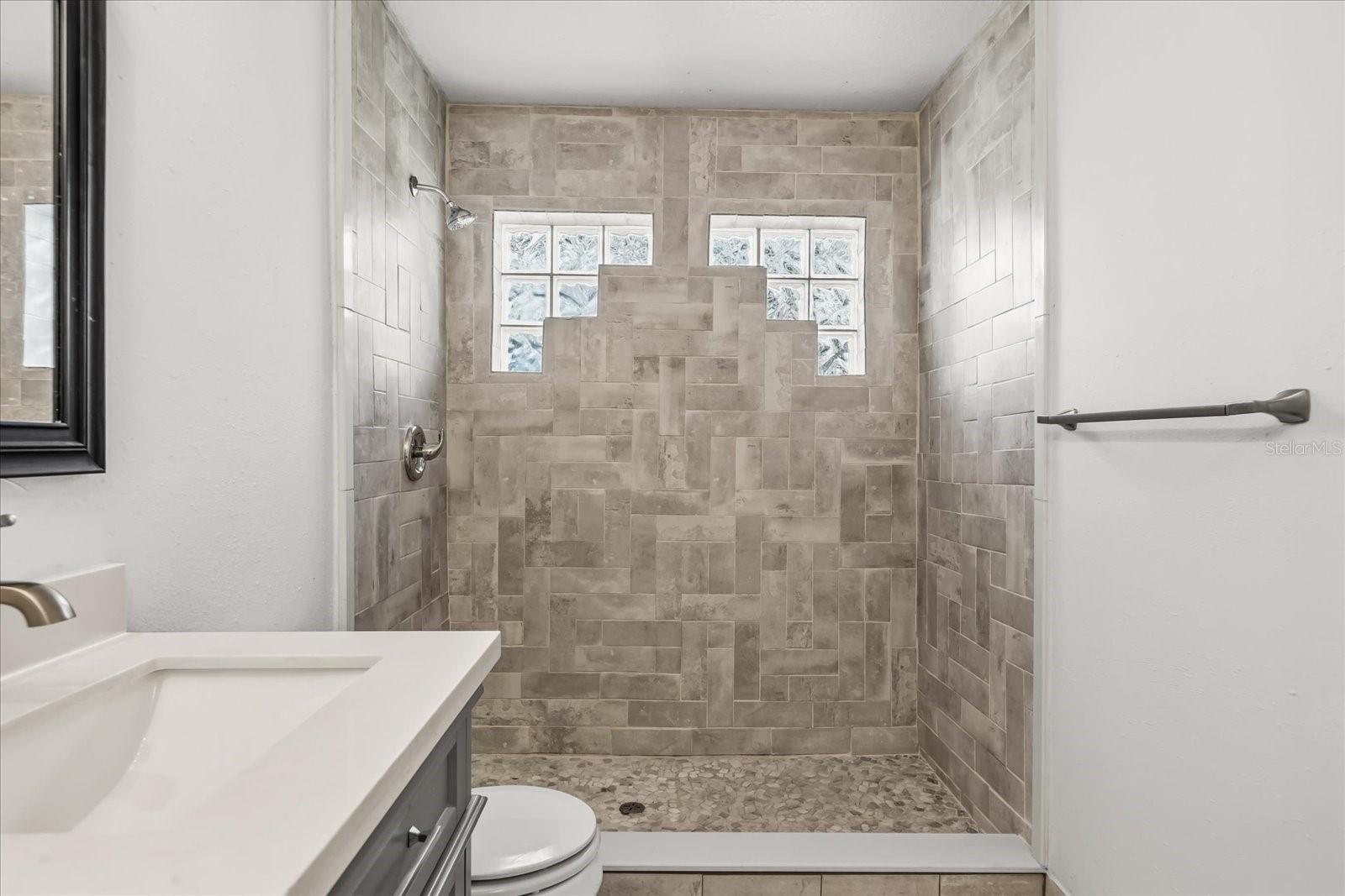 Image 15 of 31 For 3374 Hamlet Loop