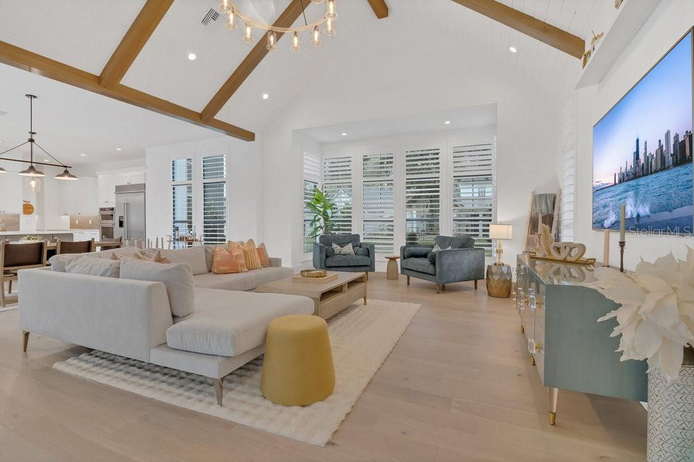 Image 2 of 33 For 15198 Oakland Avenue