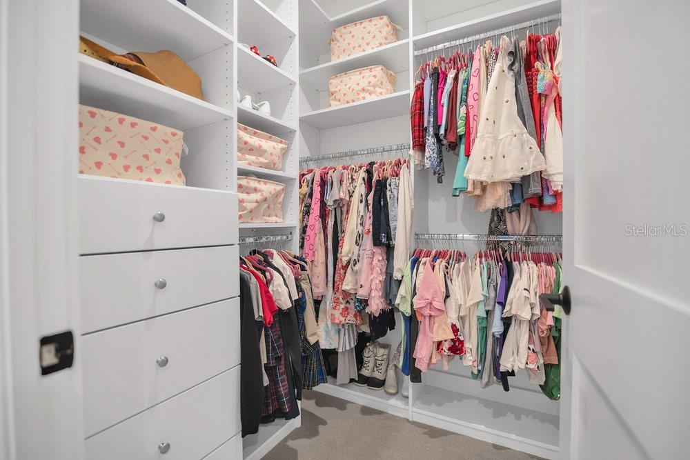 Image 20 of 33 For 15198 Oakland Avenue