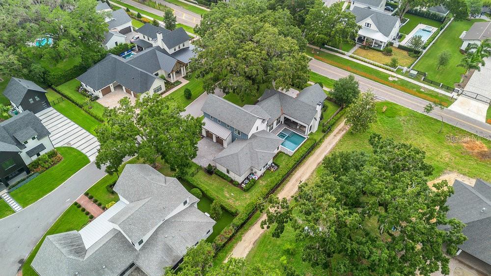 Image 31 of 33 For 15198 Oakland Avenue