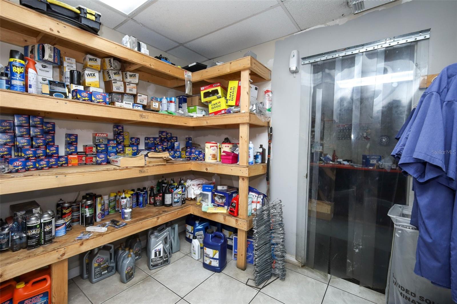 Image 13 of 66 For 4070 Goldenrod Road