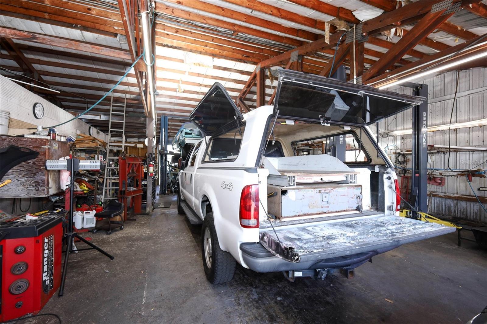 Image 22 of 66 For 4070 Goldenrod Road