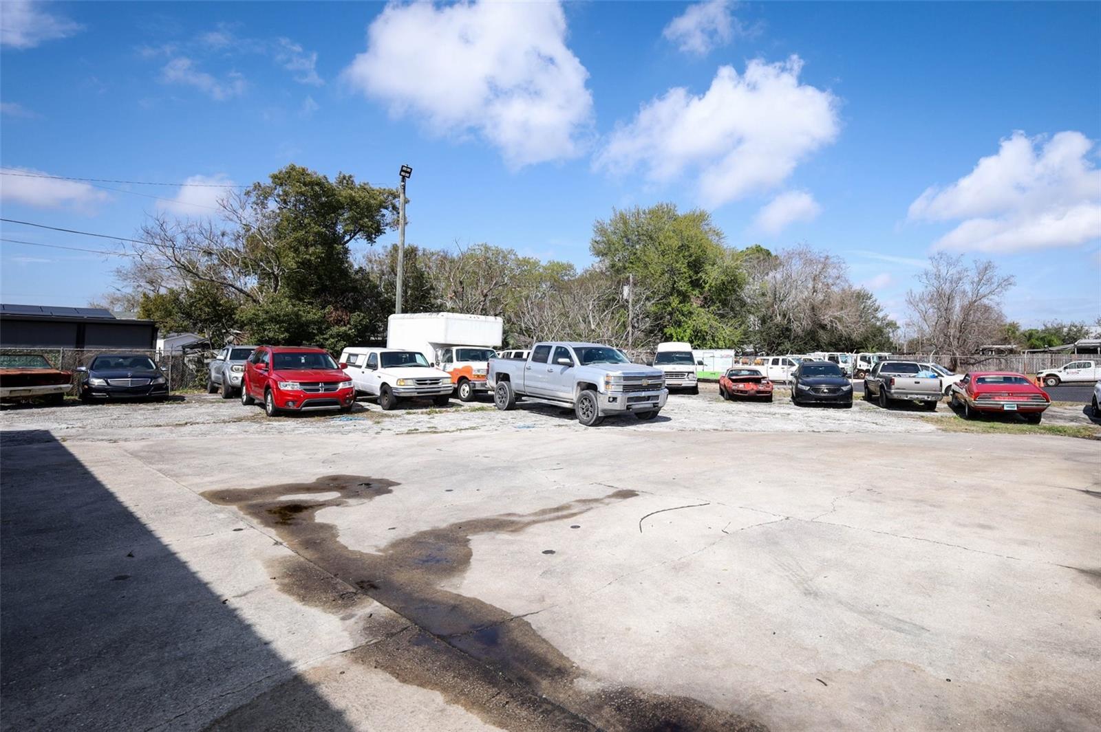 Image 30 of 66 For 4070 Goldenrod Road