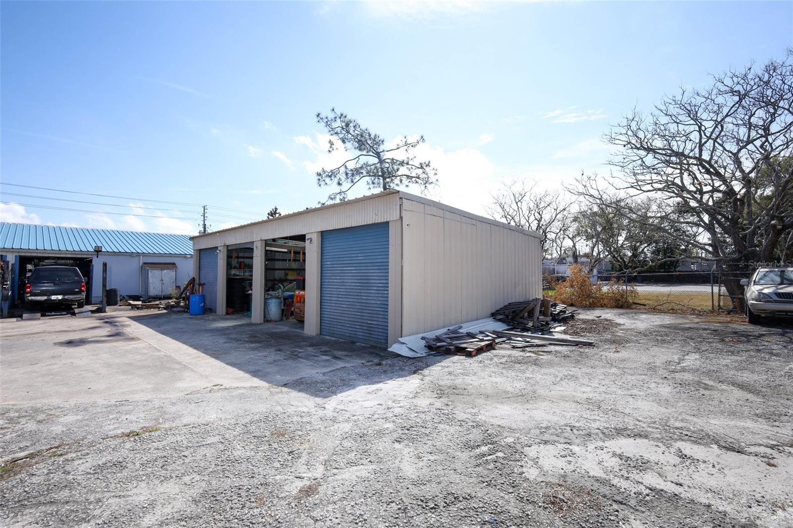 Image 31 of 66 For 4070 Goldenrod Road