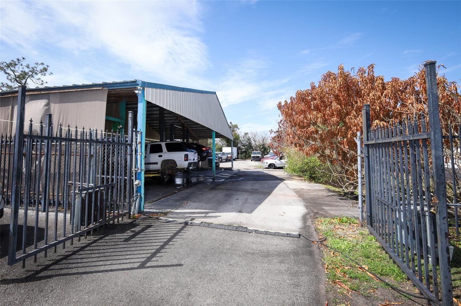 Image 39 of 66 For 4070 Goldenrod Road