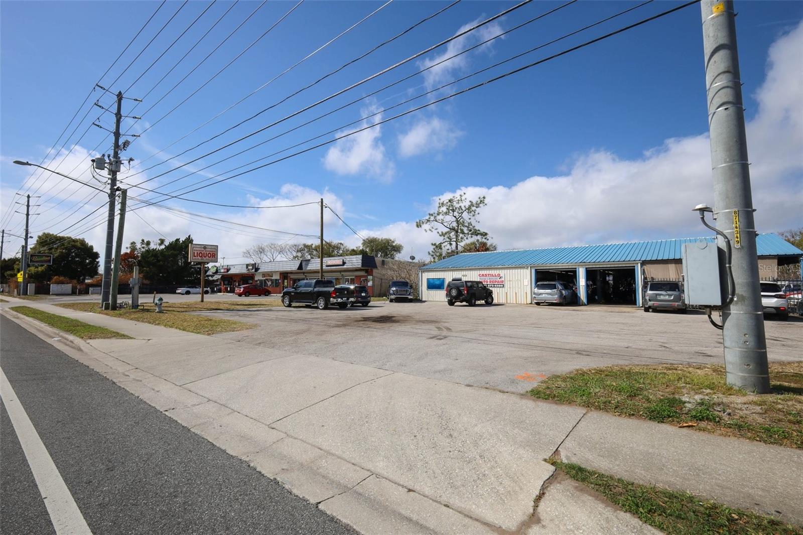 Image 40 of 66 For 4070 Goldenrod Road