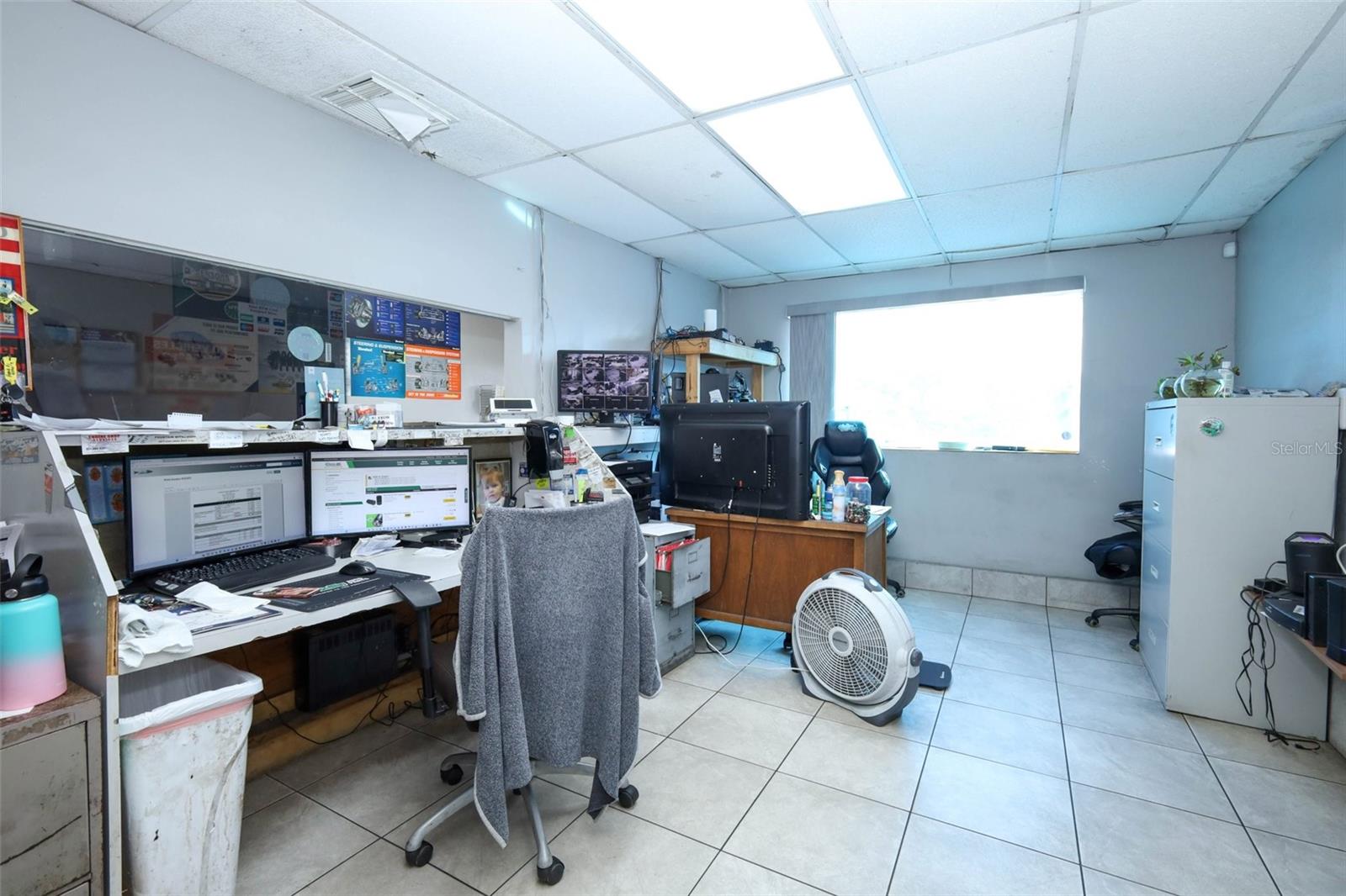 Image 7 of 66 For 4070 Goldenrod Road