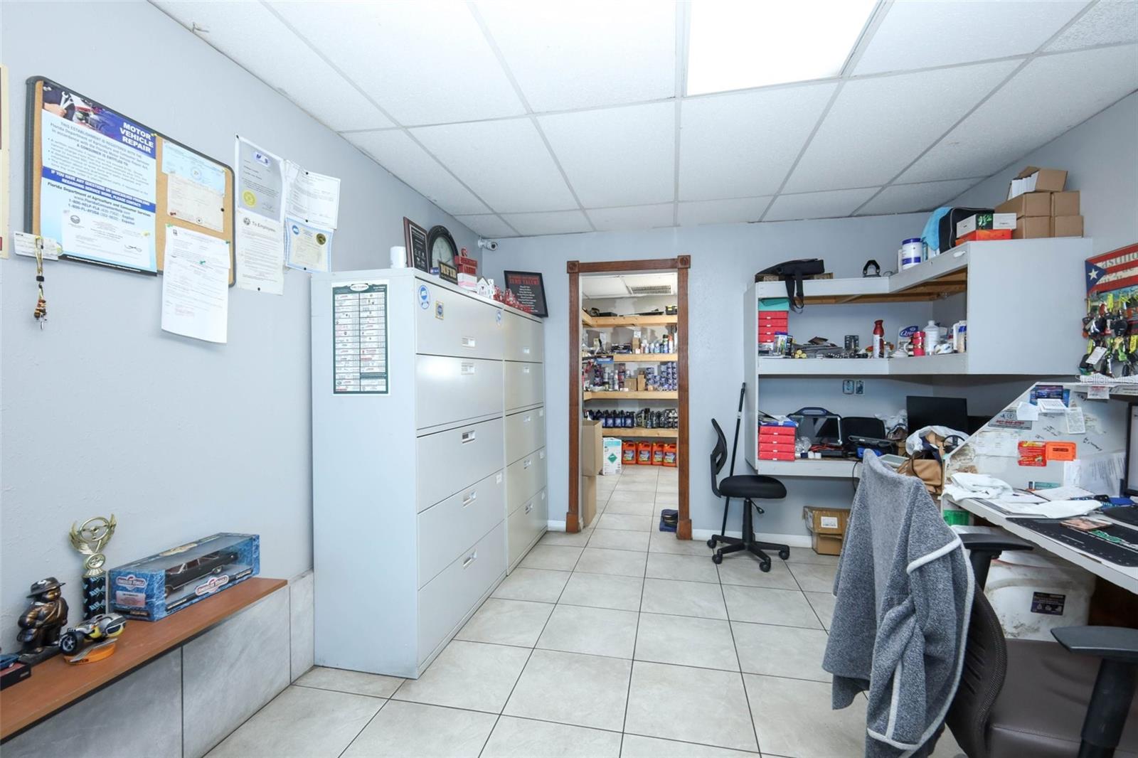 Image 9 of 66 For 4070 Goldenrod Road