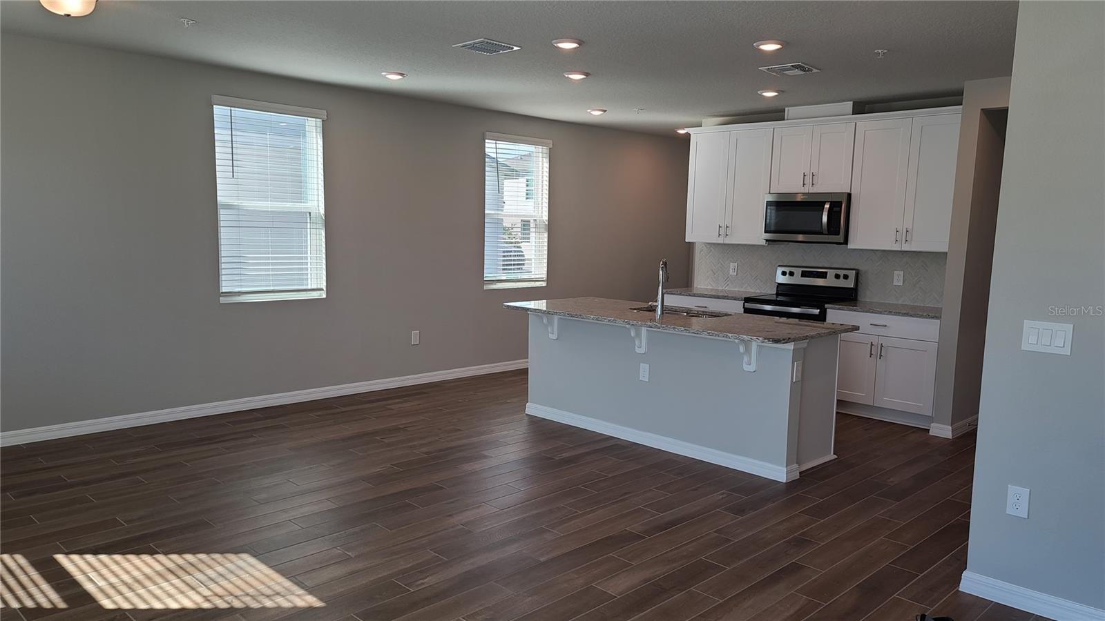 Image 4 of 37 For 1458 Sage Bush St