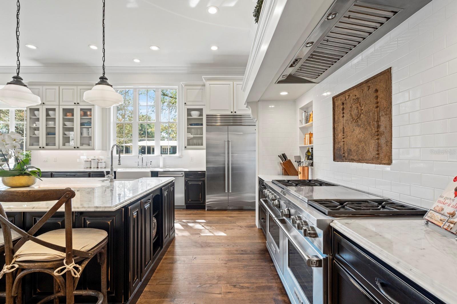 Image 12 of 39 For 2040 Randall Circle