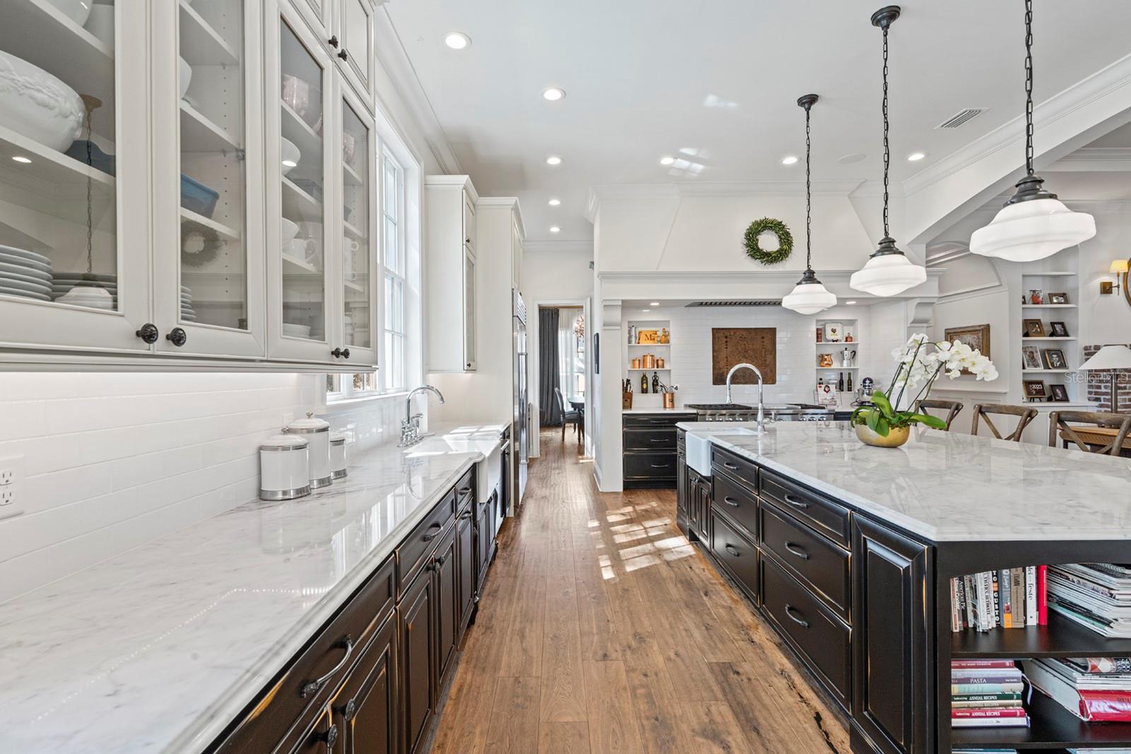 Image 13 of 39 For 2040 Randall Circle