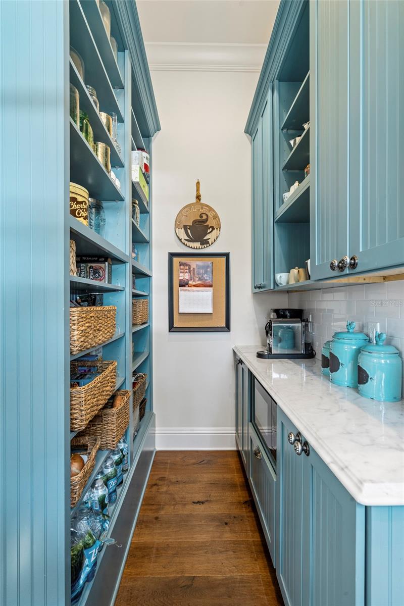 Image 16 of 39 For 2040 Randall Circle