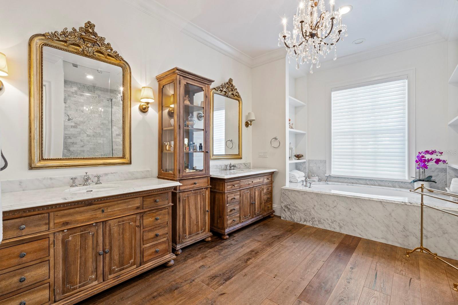 Image 19 of 39 For 2040 Randall Circle