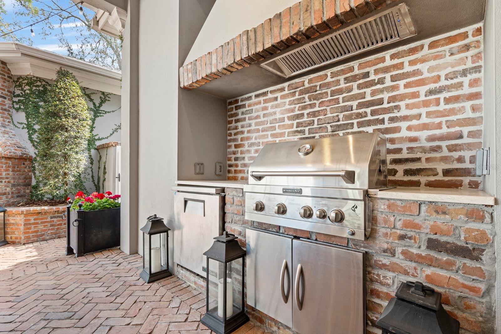 Image 31 of 39 For 2040 Randall Circle