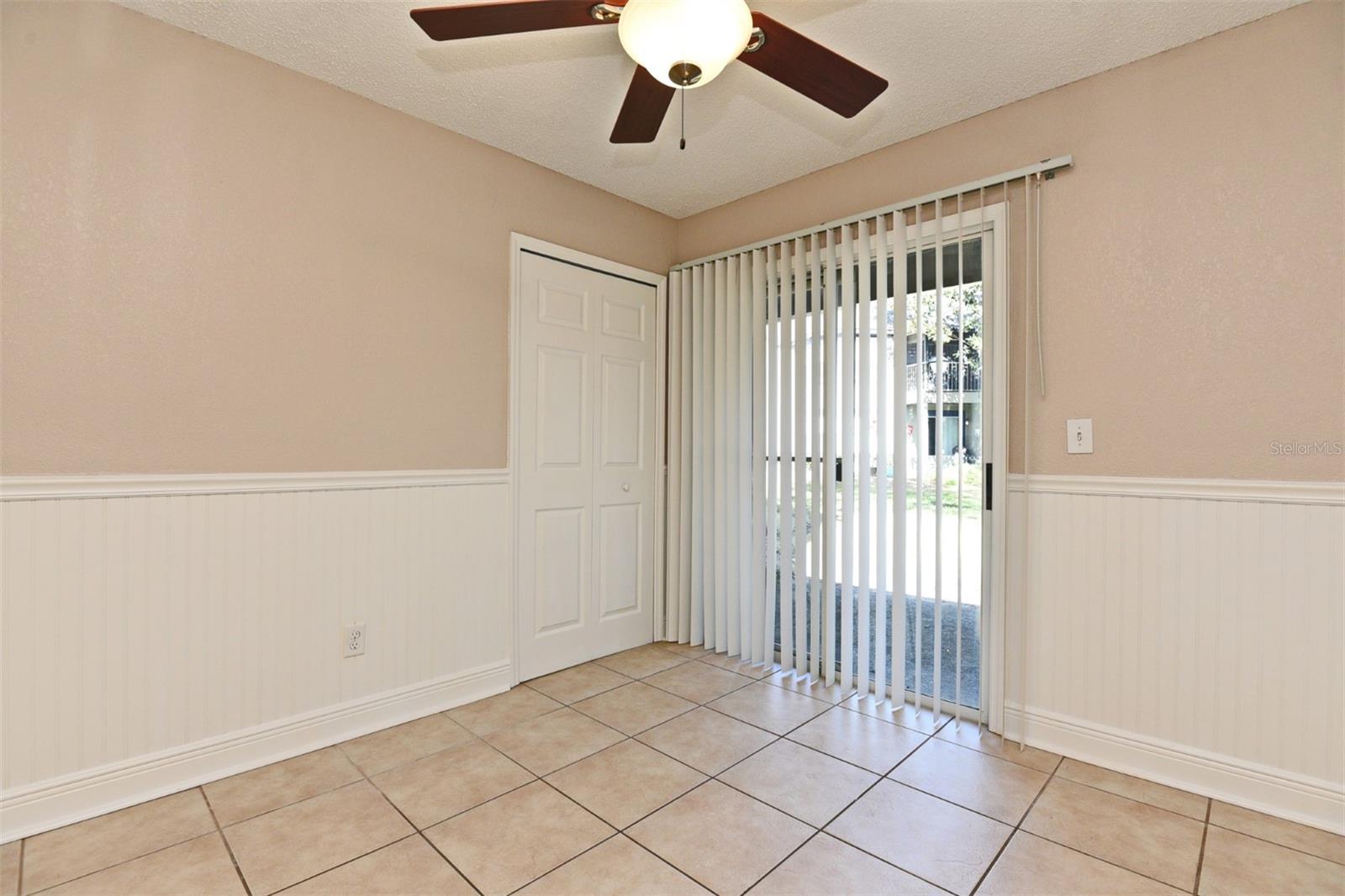 Image 10 of 25 For 952 Bird Bay Court 100