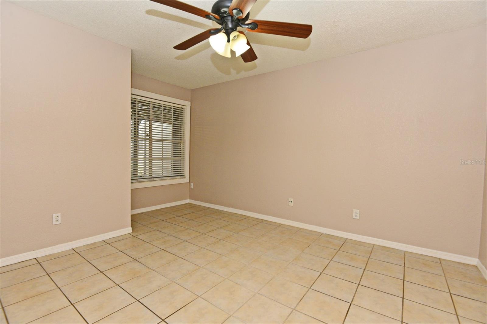 Image 22 of 25 For 952 Bird Bay Court 100