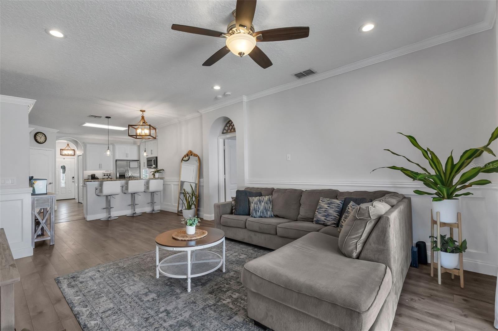 Image 20 of 53 For 10023 Shadow Creek Drive