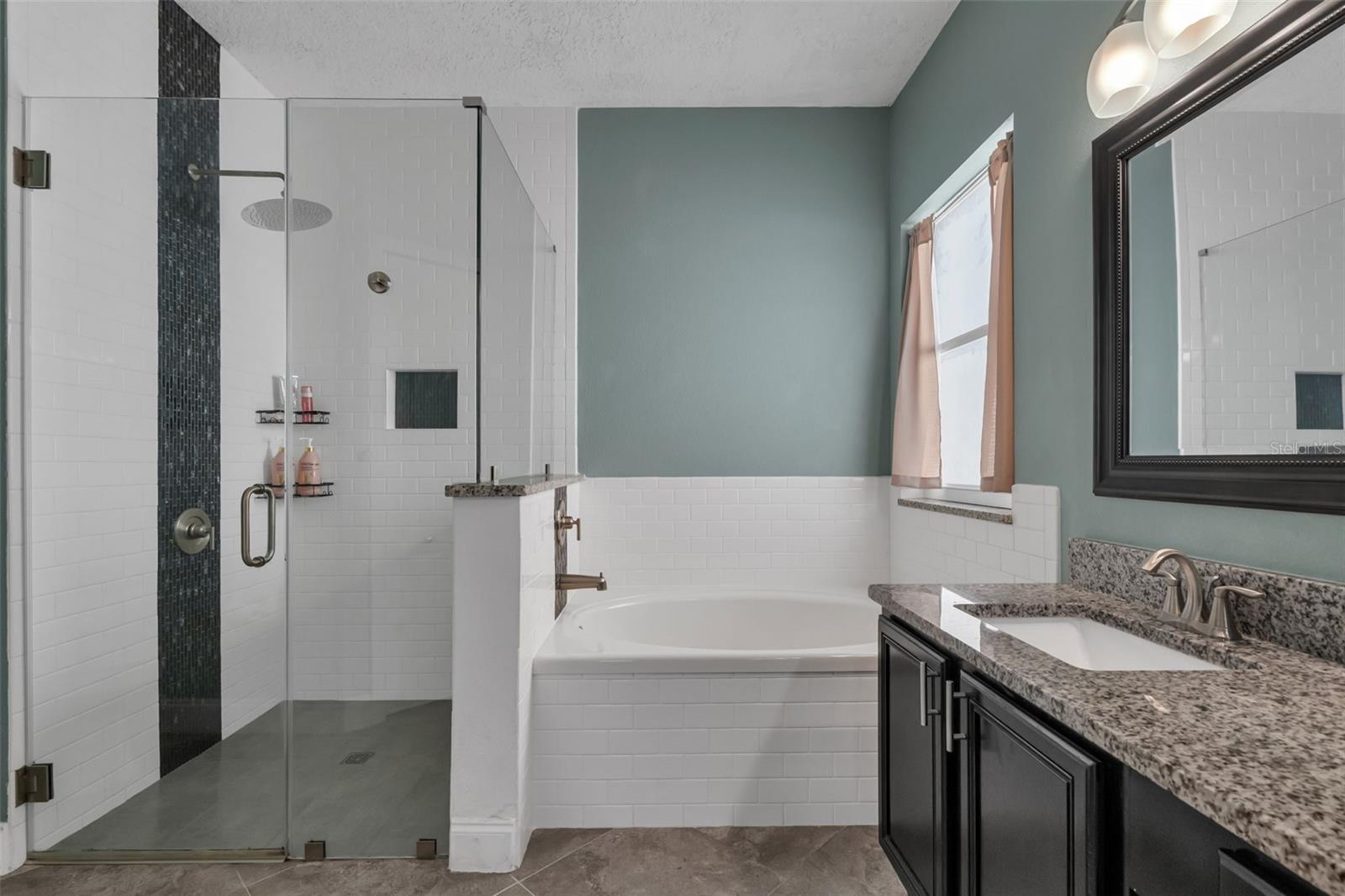 Image 33 of 53 For 10023 Shadow Creek Drive