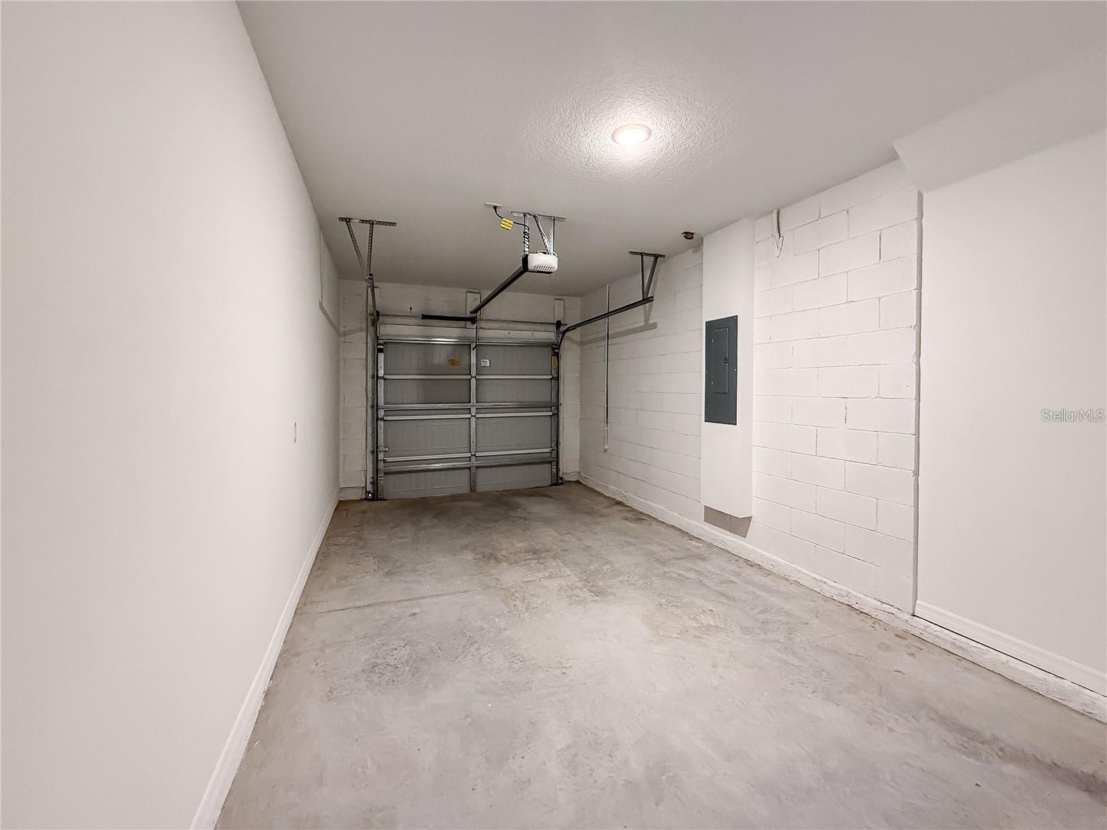 Image 19 of 20 For 15116 Windflower Aly