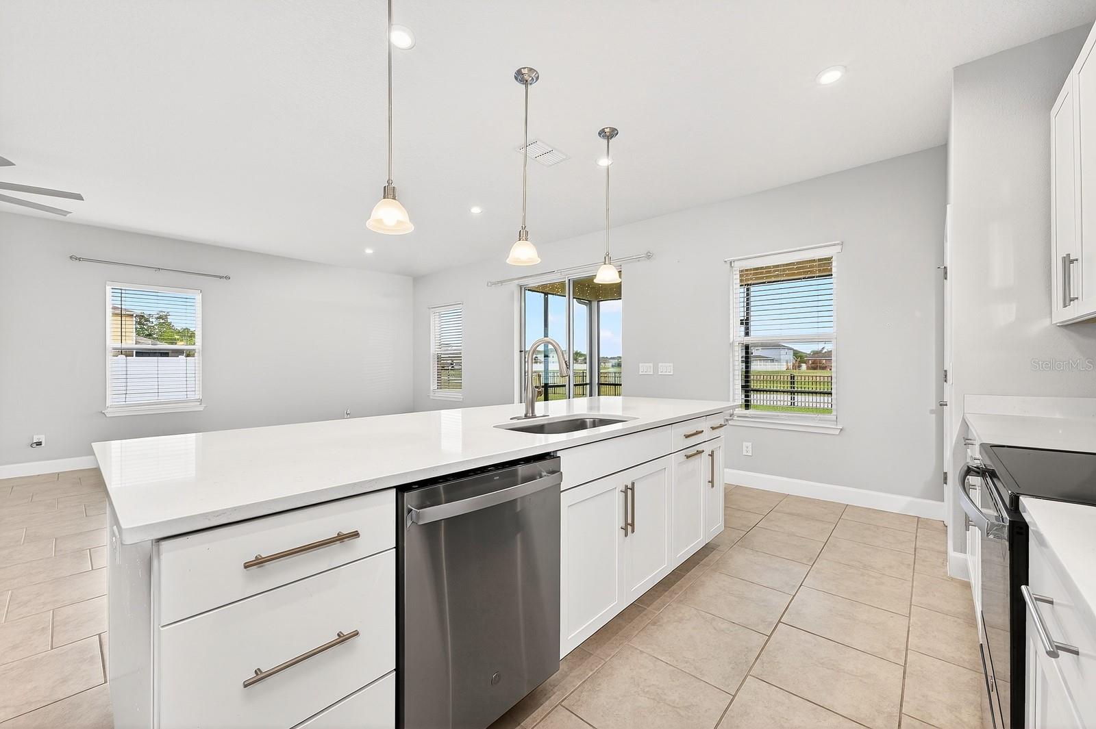 Listing photo id 8 for 3939 Clipstone Place