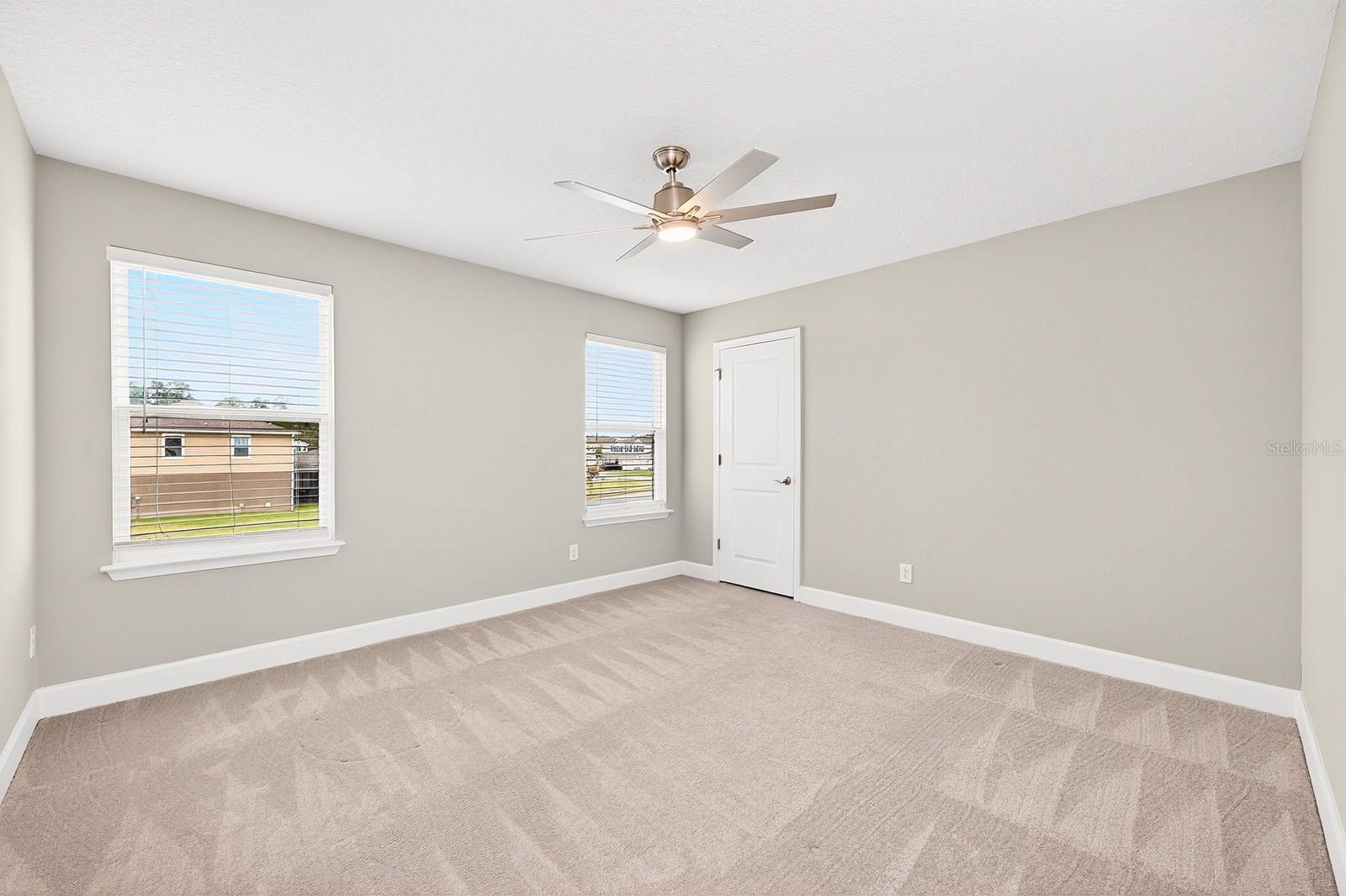 Listing photo id 19 for 3939 Clipstone Place