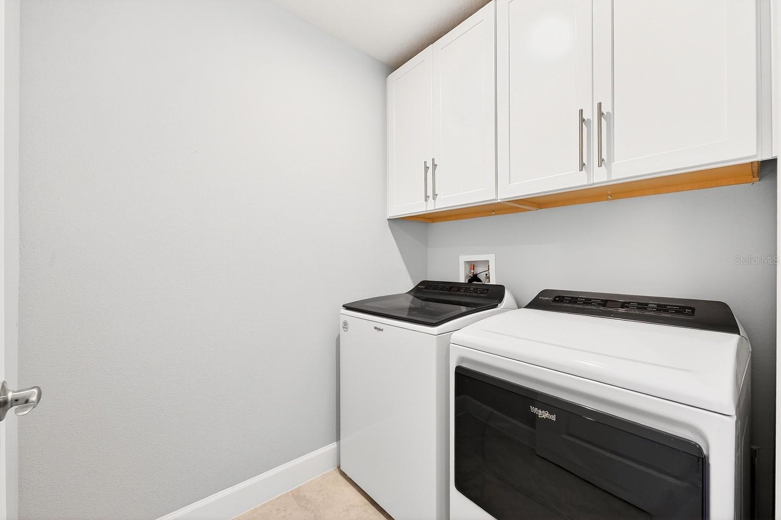 Listing photo id 21 for 3939 Clipstone Place