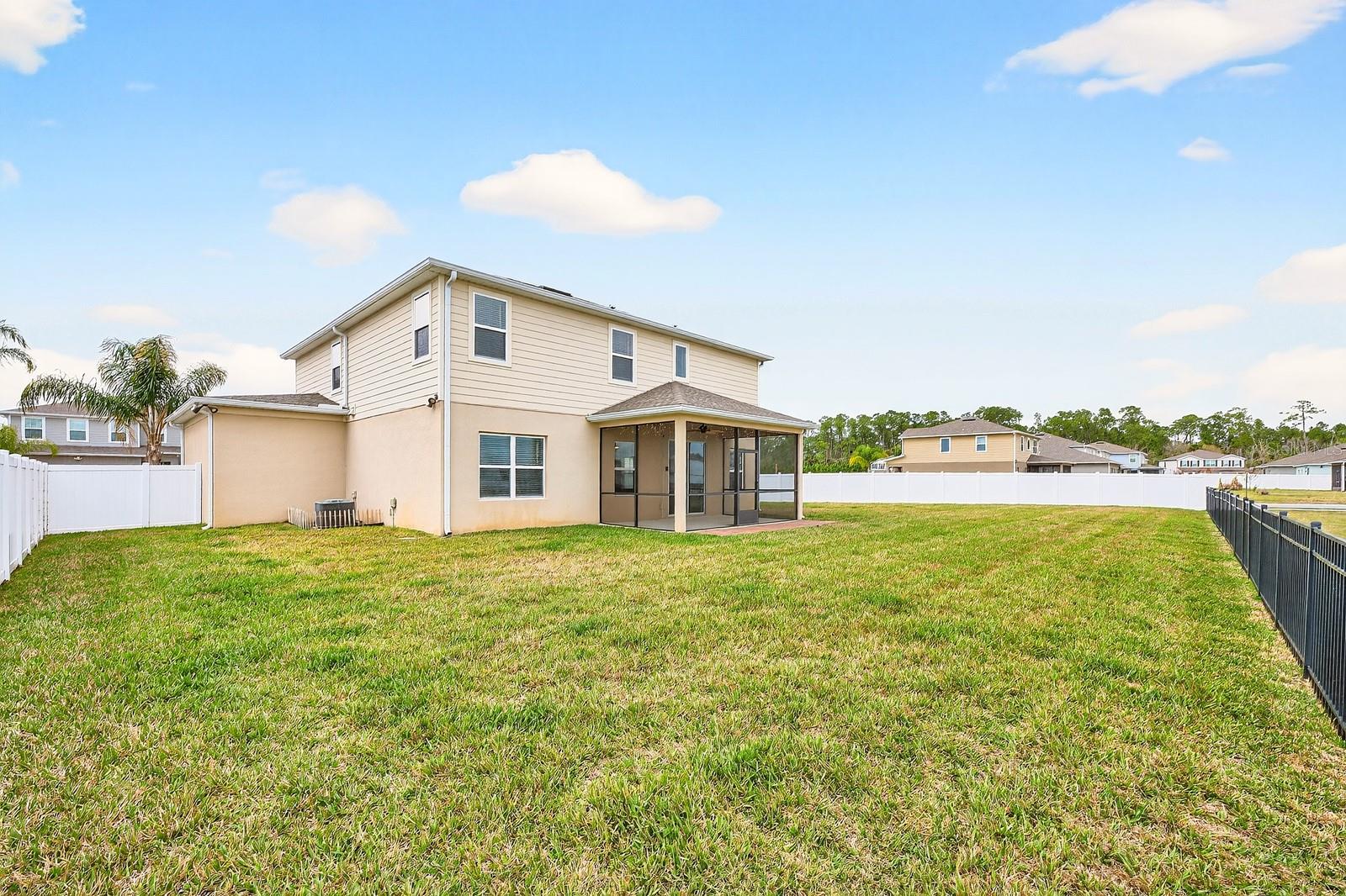 Listing photo id 24 for 3939 Clipstone Place