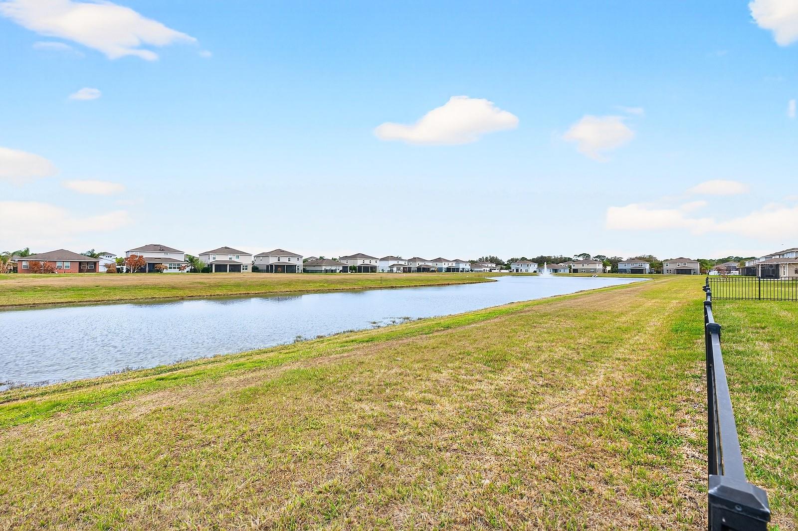 Listing photo id 27 for 3939 Clipstone Place