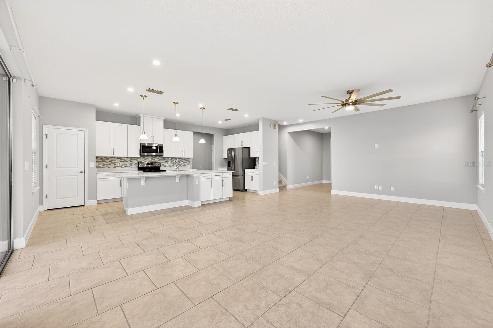 Listing photo id 36 for 3939 Clipstone Place