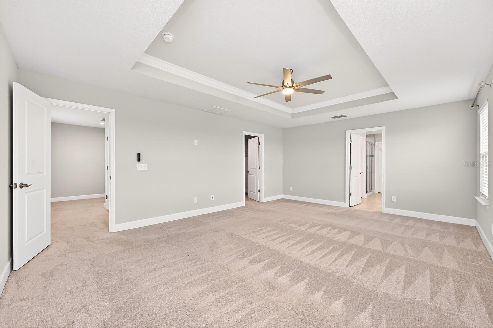 Listing photo id 39 for 3939 Clipstone Place