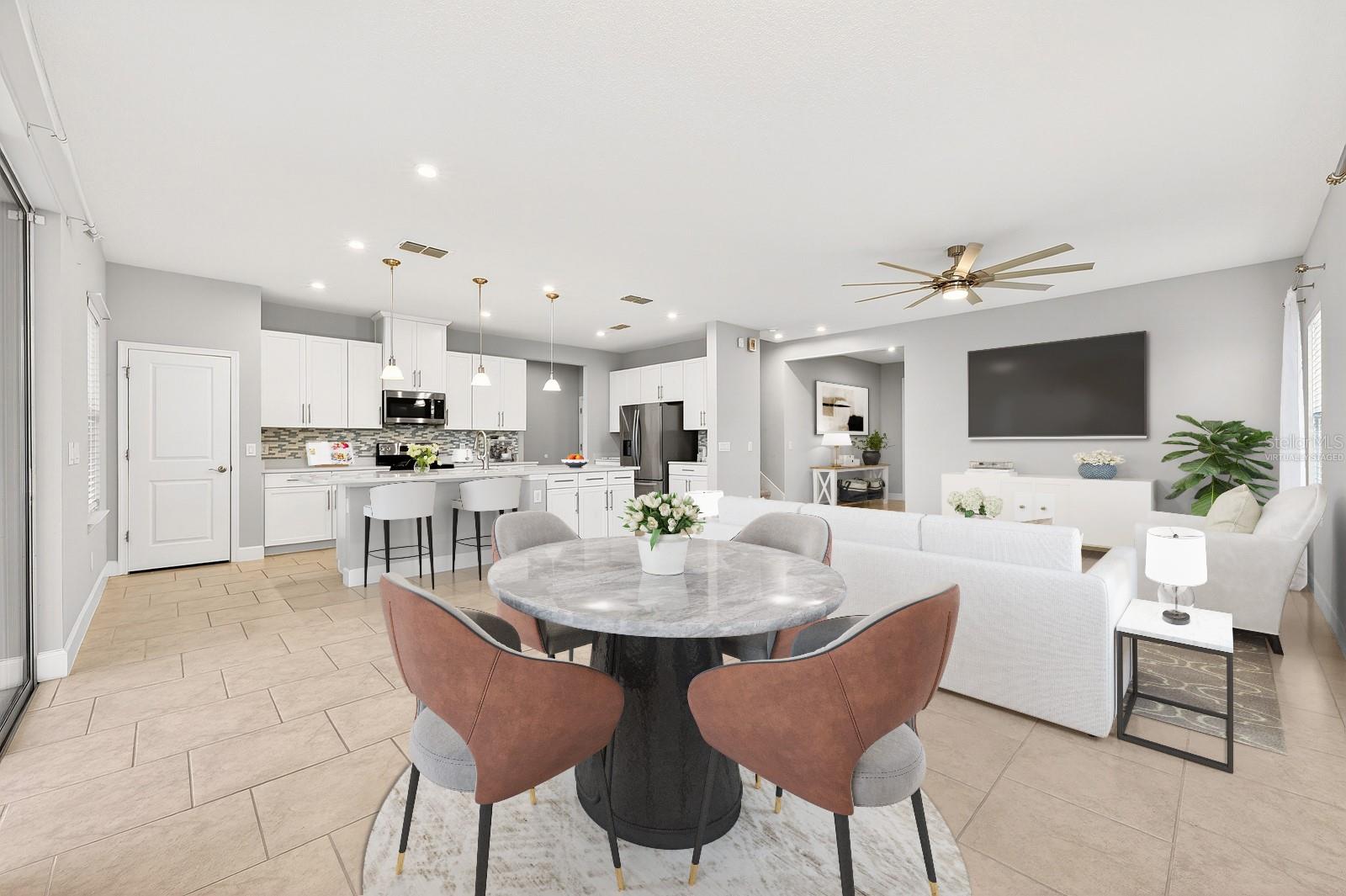 Listing photo id 3 for 3939 Clipstone Place