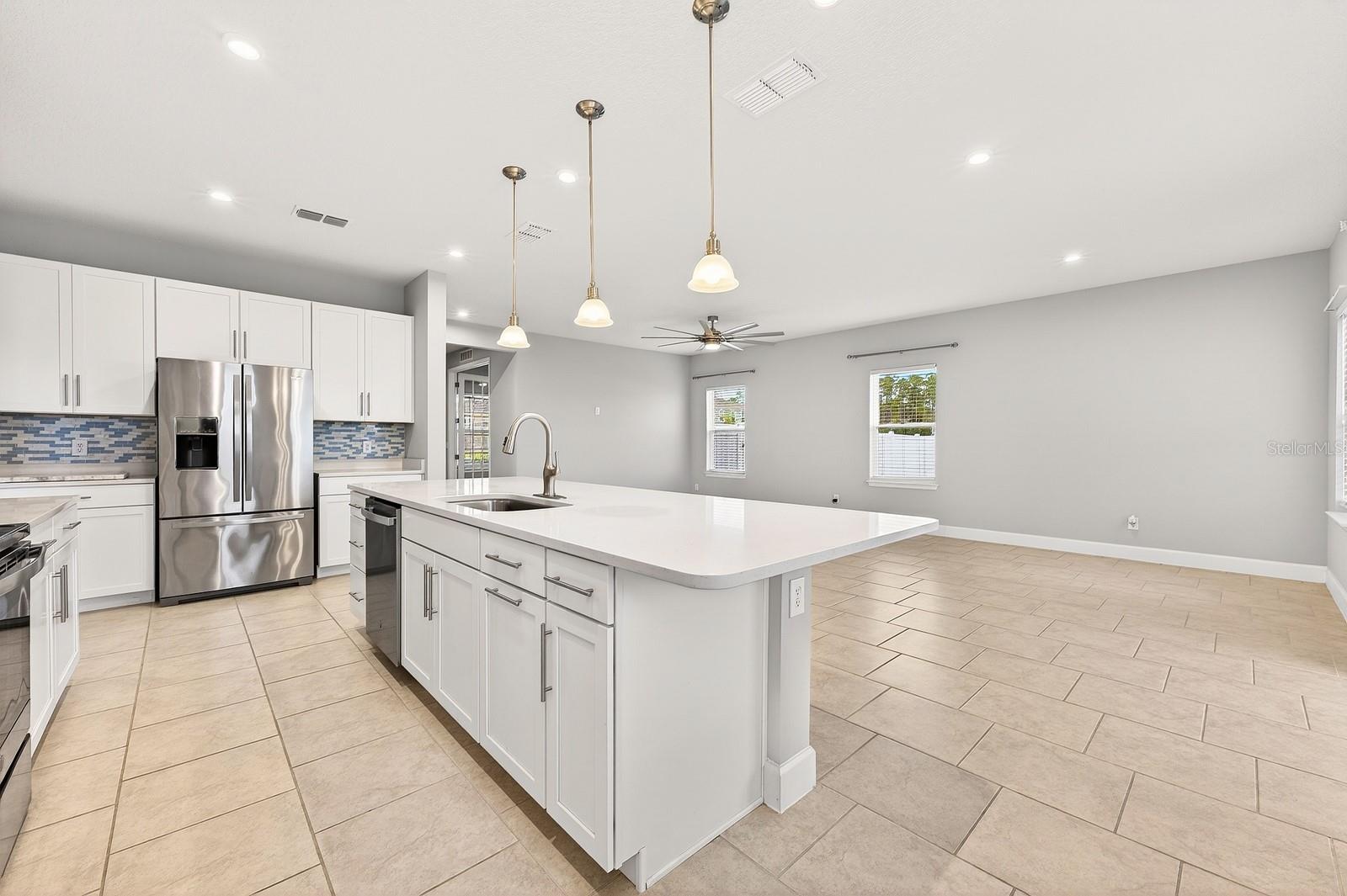 Listing photo id 6 for 3939 Clipstone Place