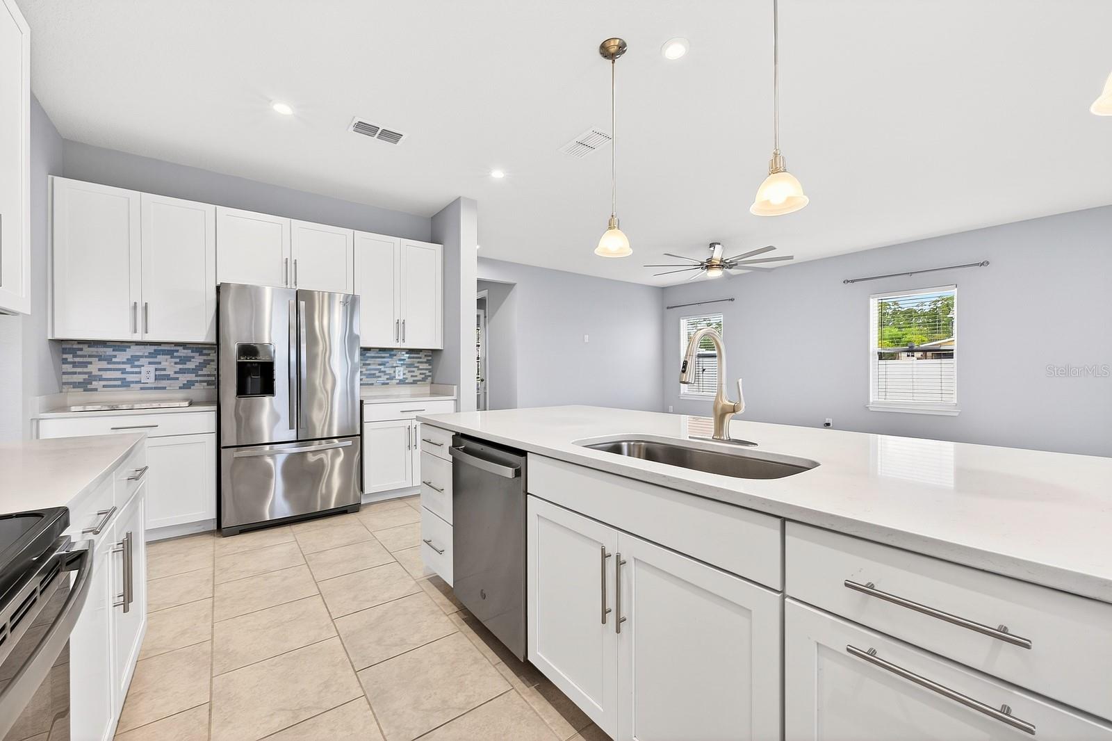 Listing photo id 7 for 3939 Clipstone Place