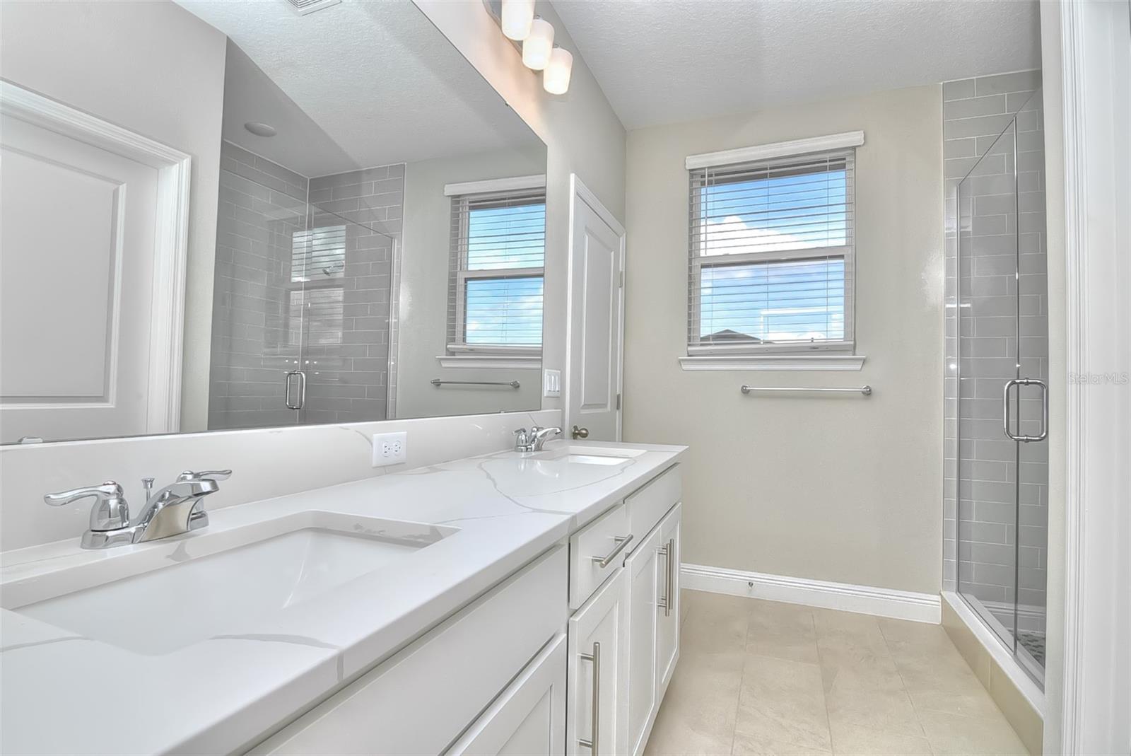 Image 14 of 28 For 2937 Voyager Avenue