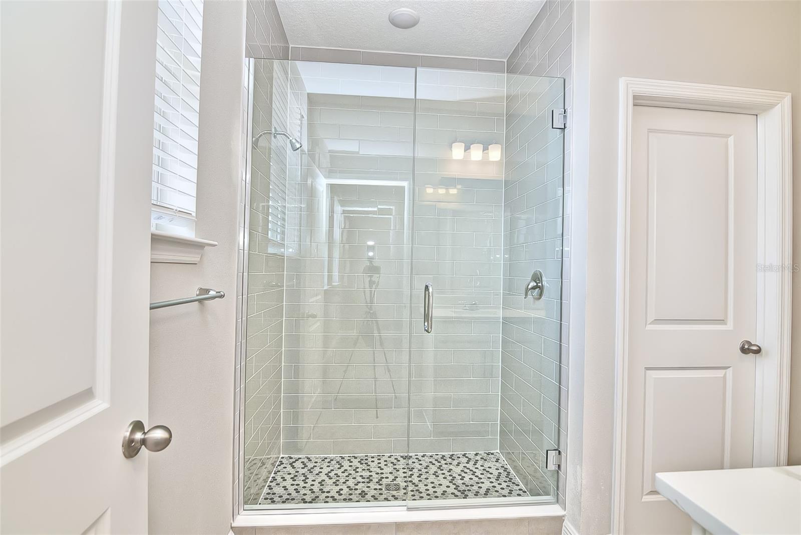 Image 15 of 28 For 2937 Voyager Avenue