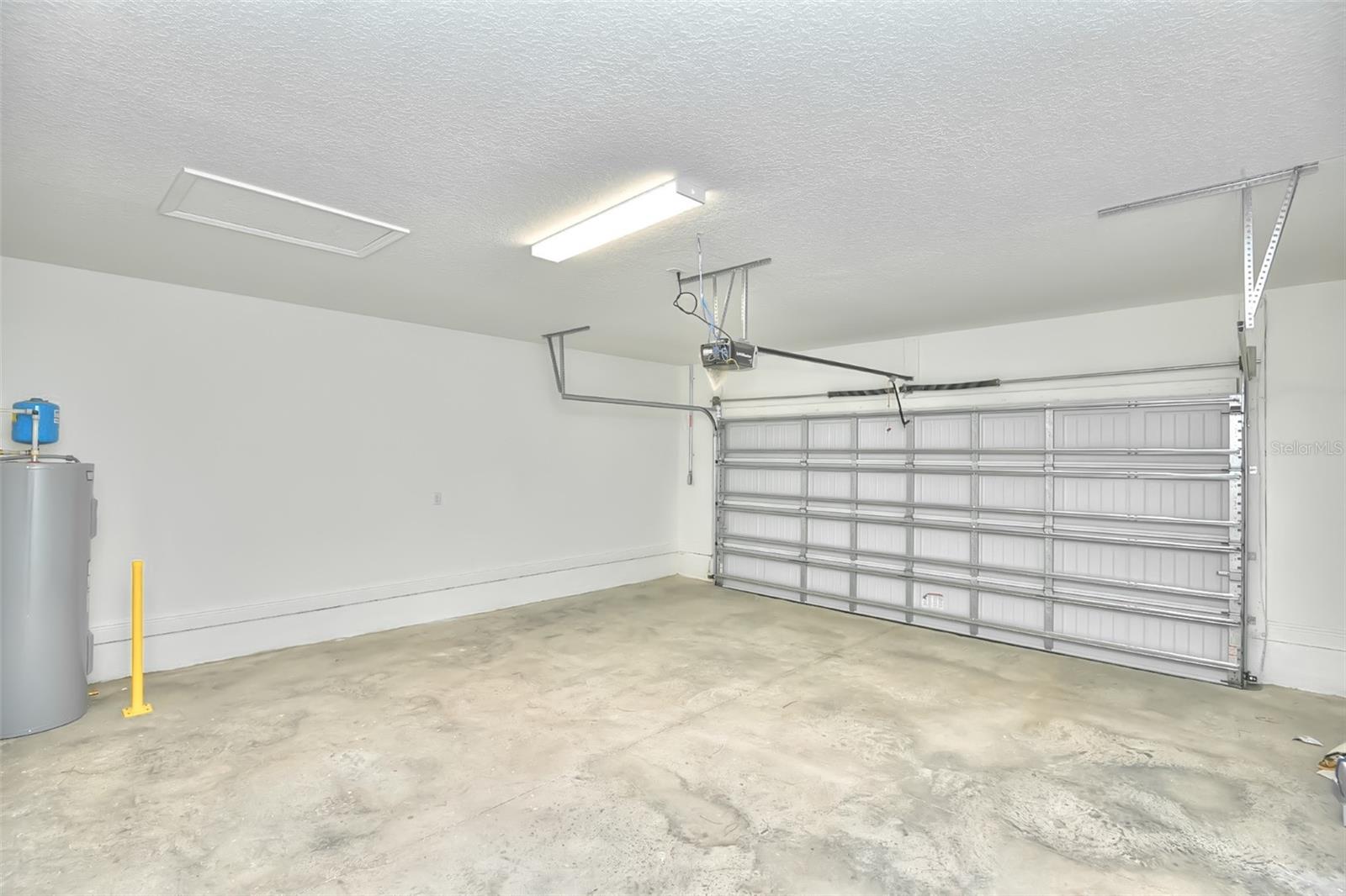 Image 21 of 28 For 2937 Voyager Avenue