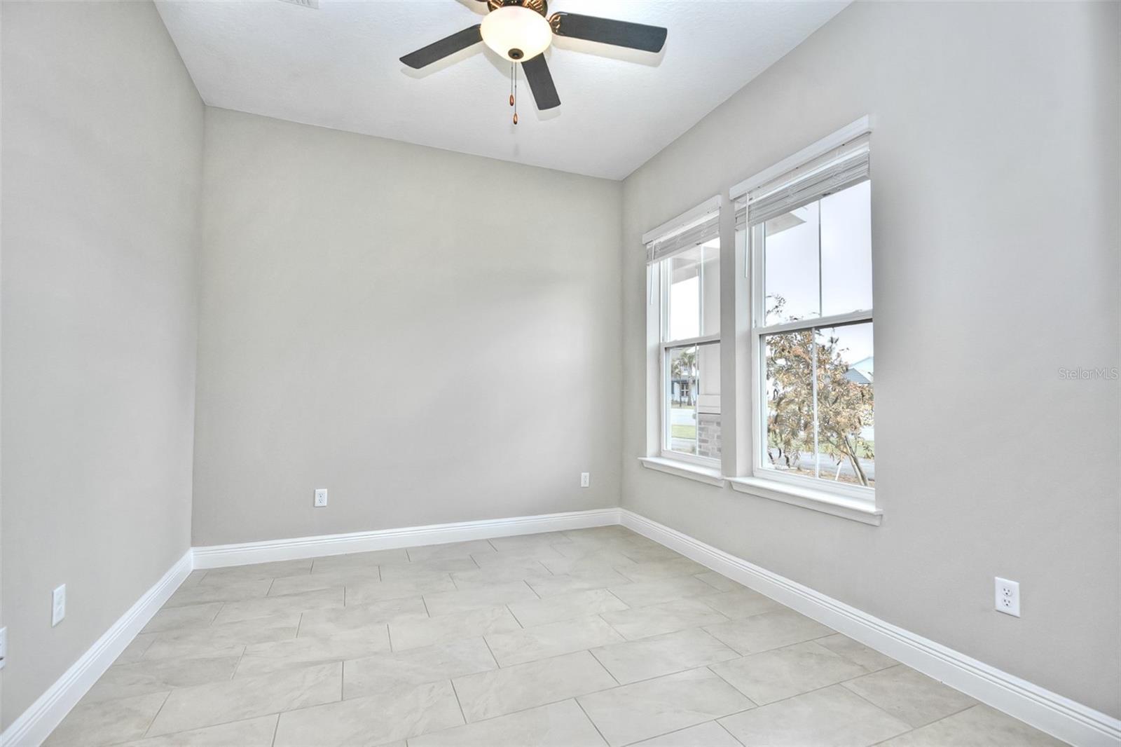 Image 5 of 28 For 2937 Voyager Avenue