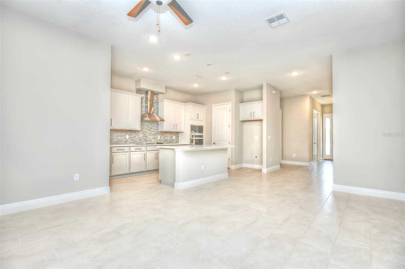 Image 8 of 28 For 2937 Voyager Avenue