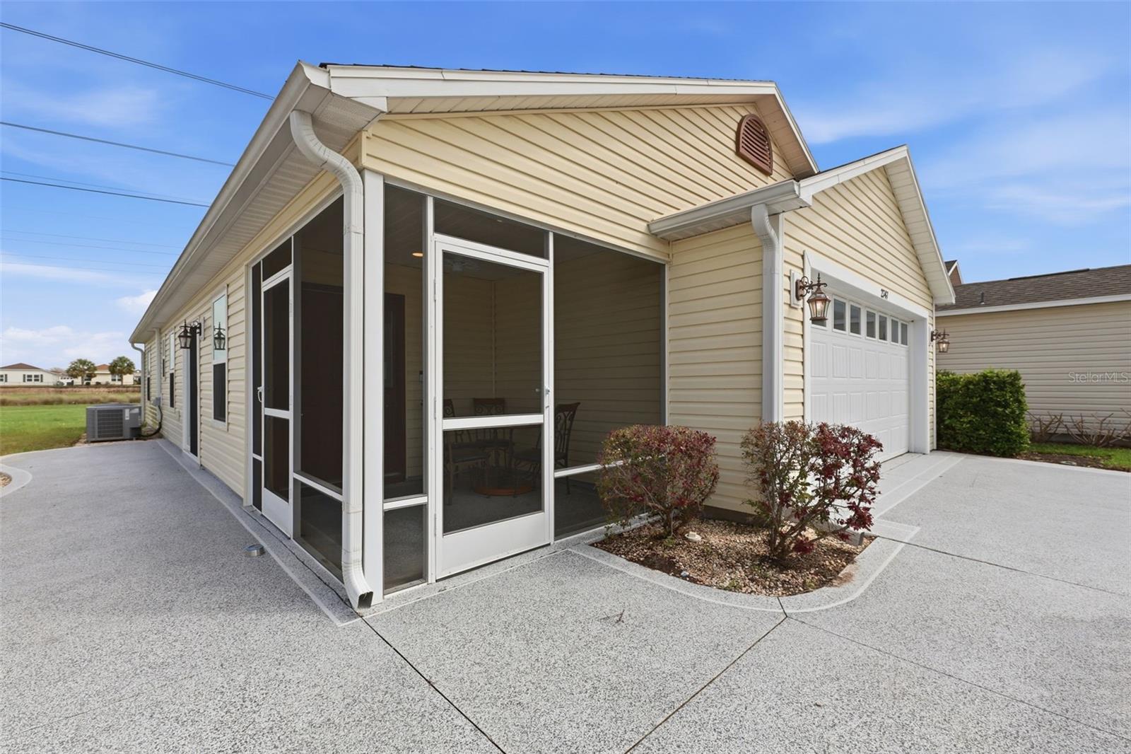 Image 2 of 25 For 2747 Dyson Loop