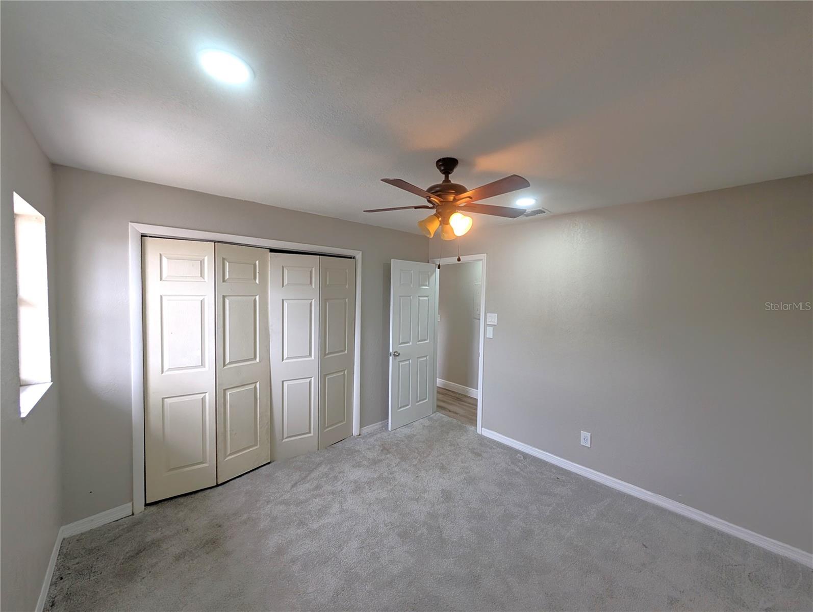 Image 9 of 12 For 5521 Bay Boulevard 201