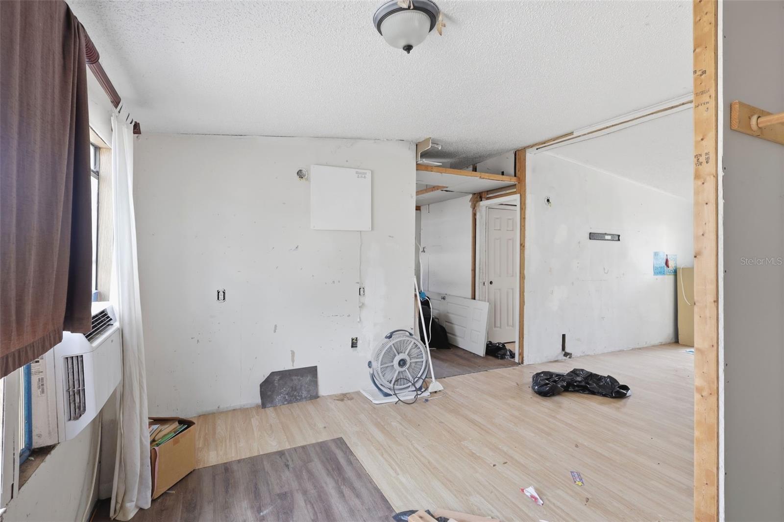 Image 21 of 26 For 36301 Peak Street