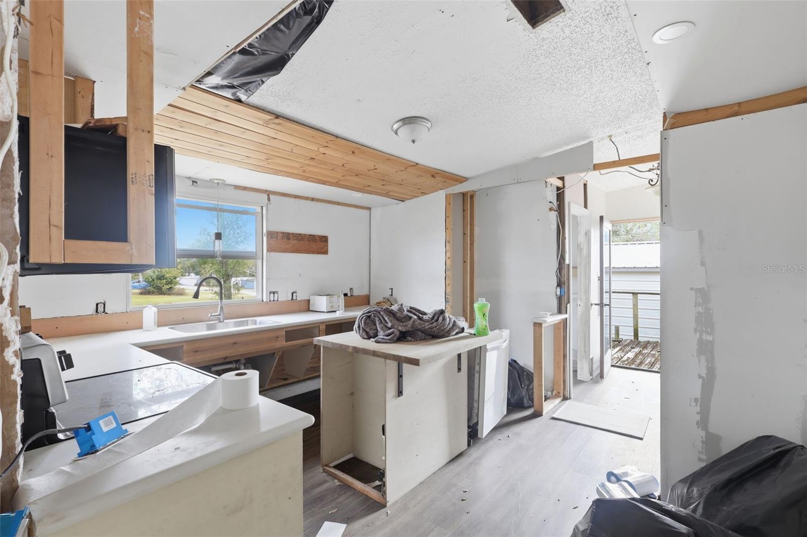 Image 4 of 26 For 36301 Peak Street