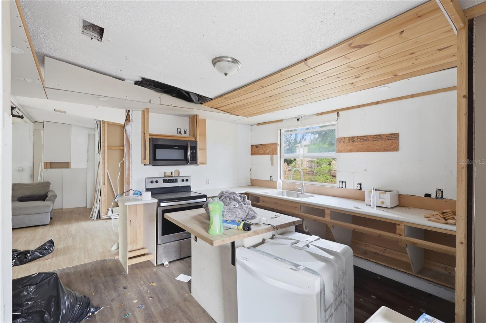 Image 6 of 26 For 36301 Peak Street