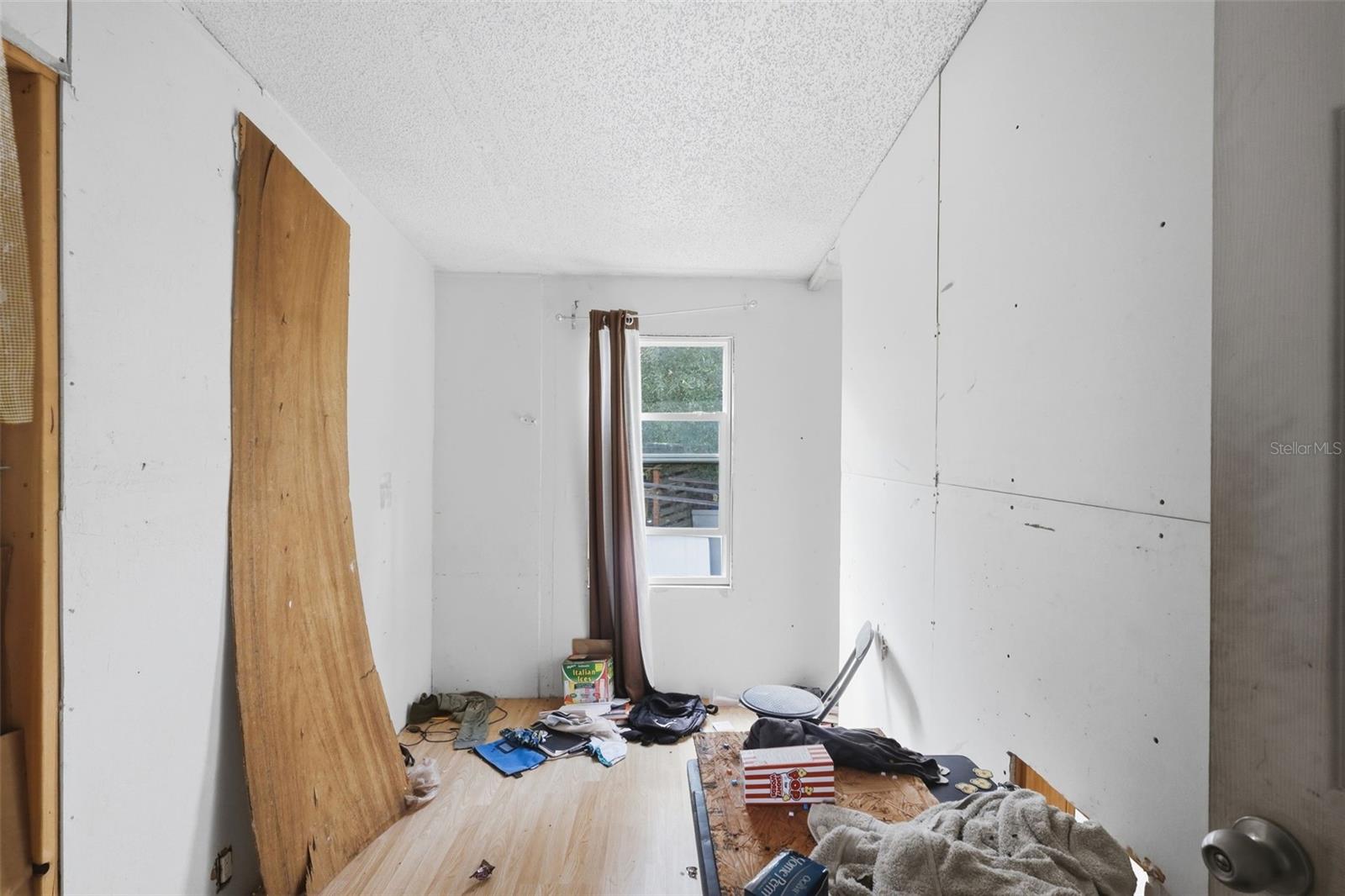 Image 7 of 26 For 36301 Peak Street