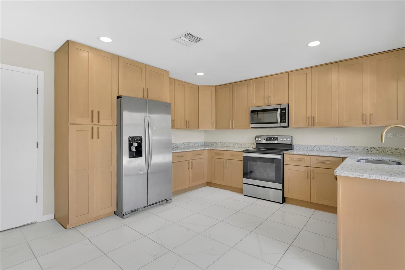 Image 12 of 33 For 8102 Ibiza Court