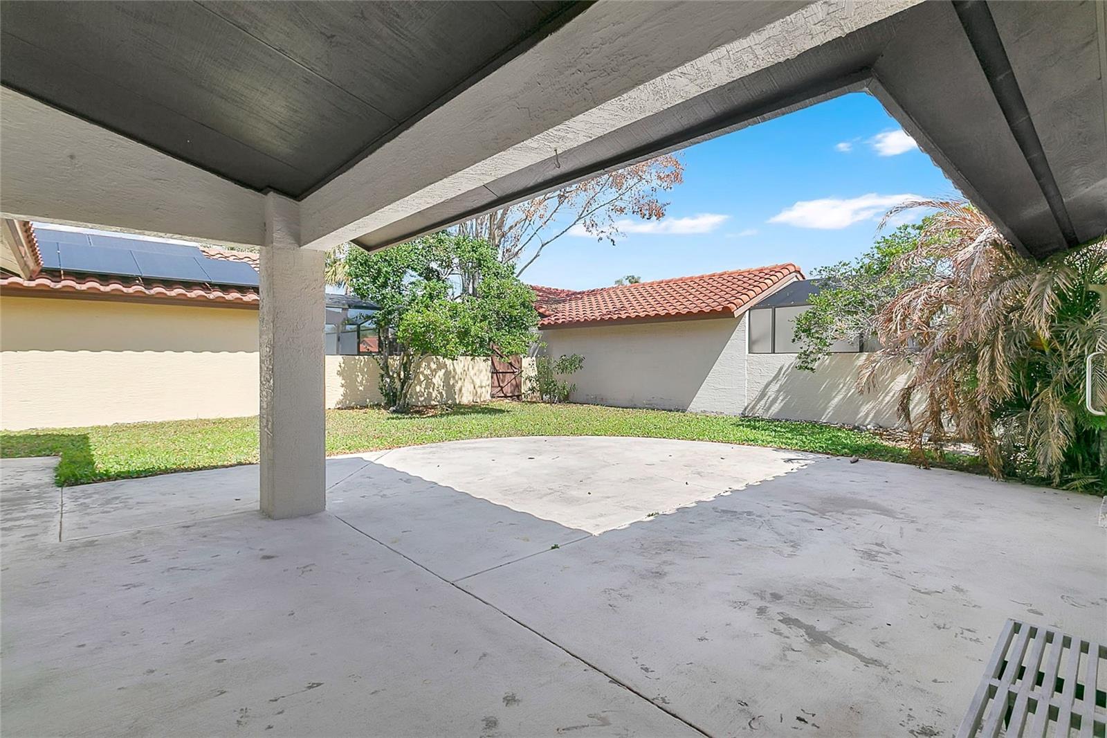 Image 26 of 33 For 8102 Ibiza Court