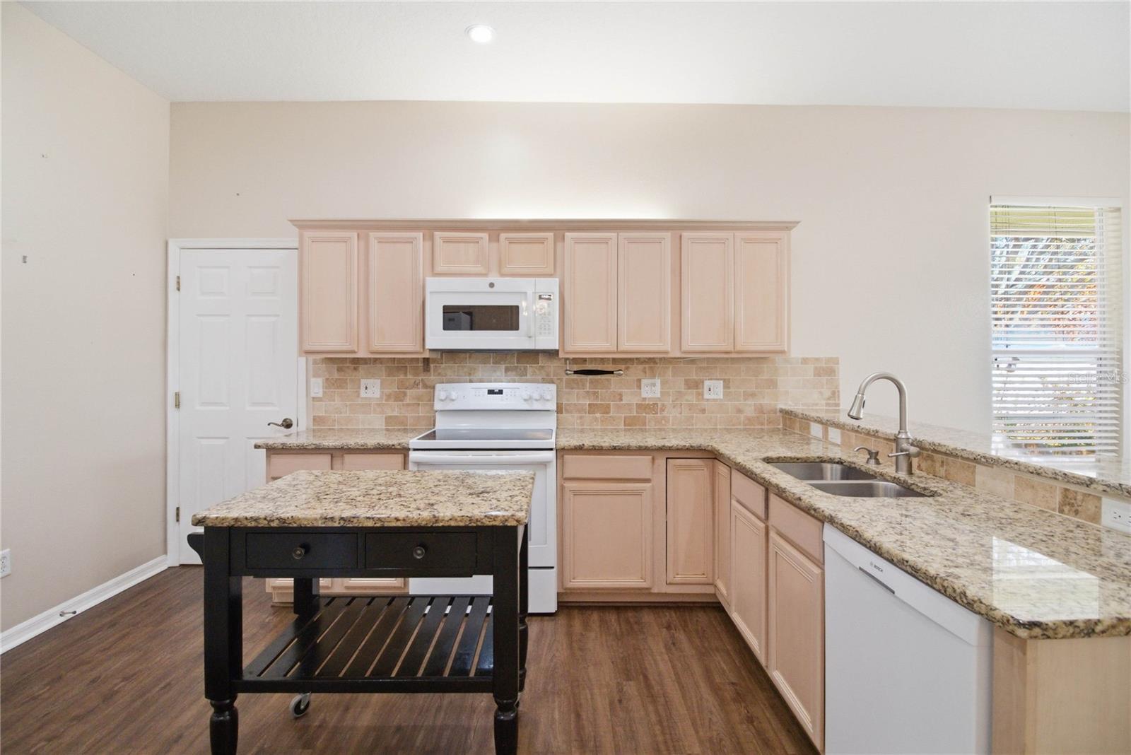 Image 15 of 67 For 4202 Belle Grove Court