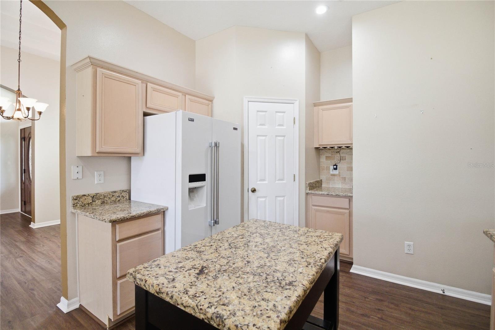 Image 18 of 67 For 4202 Belle Grove Court