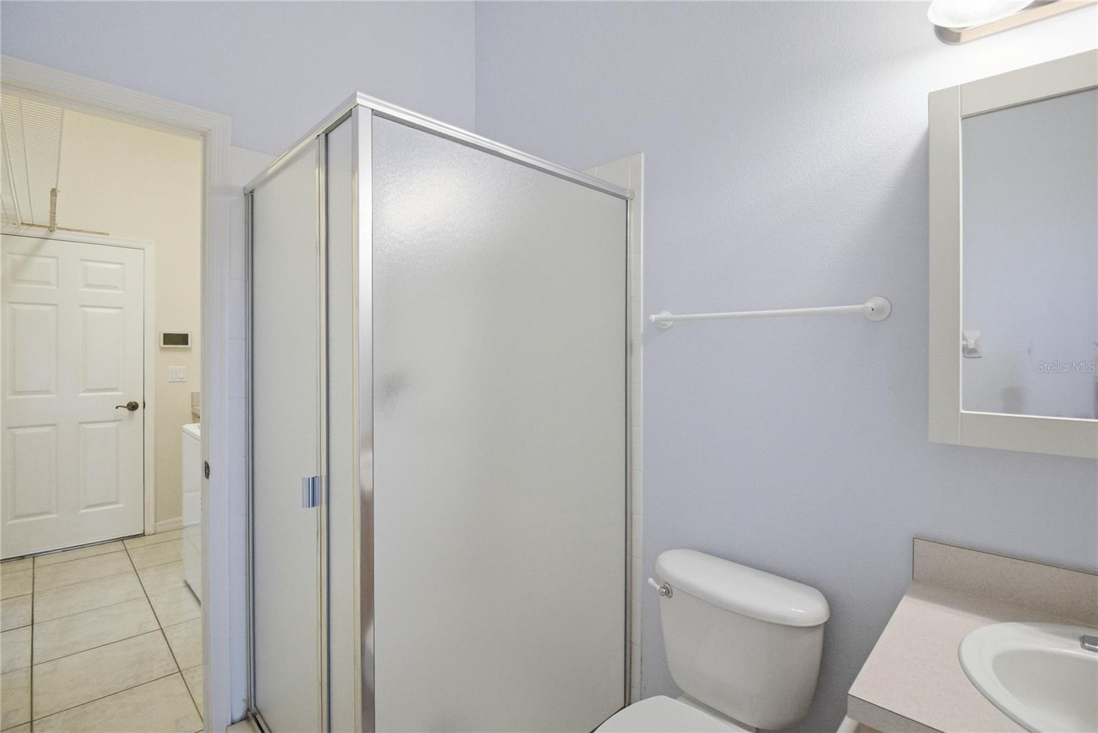 Image 25 of 67 For 4202 Belle Grove Court